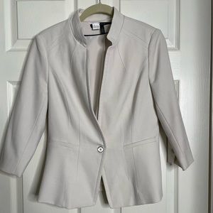 Cream, three-quarter sleeve blazer